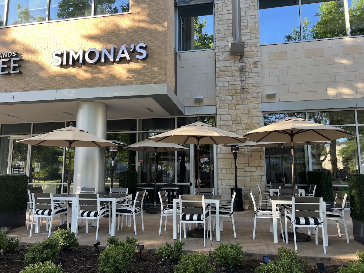 Simona's Bistro interior