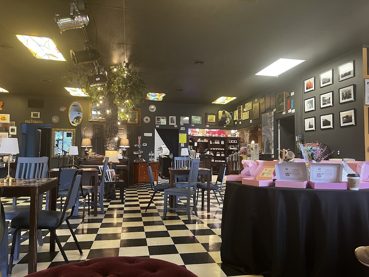 Coffee, Art, Music type Place interior