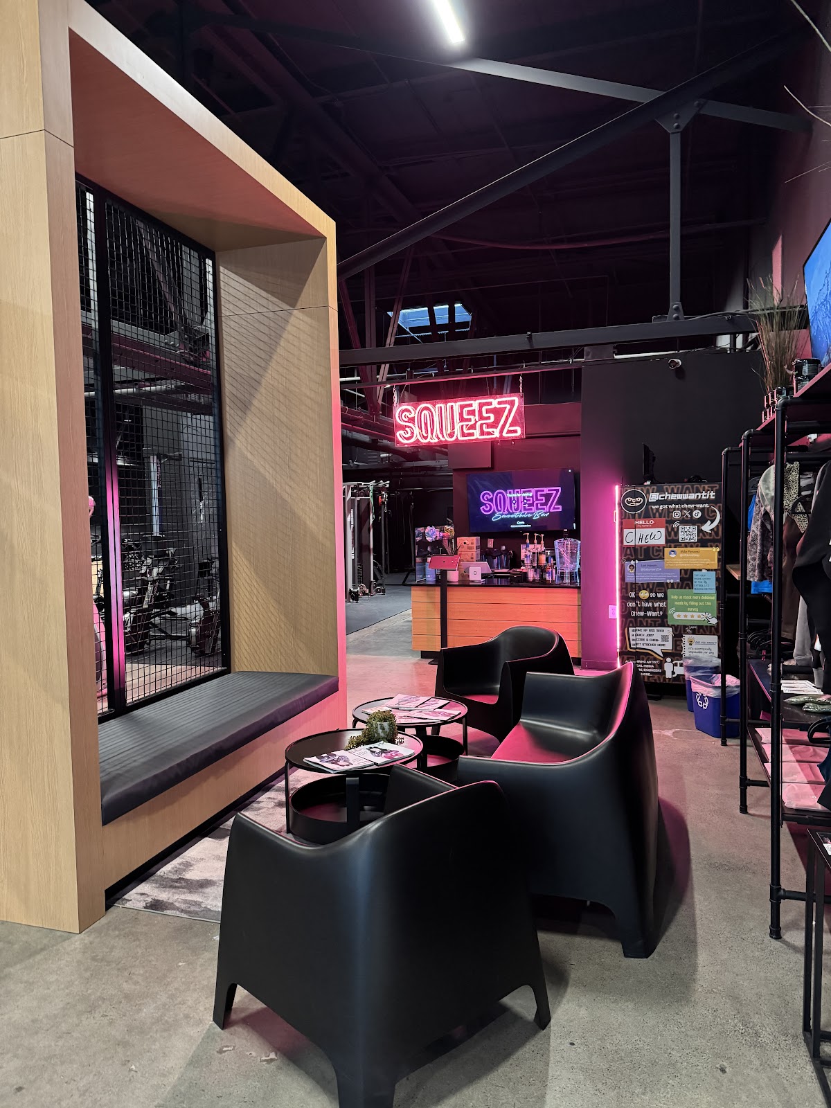 Squeez interior