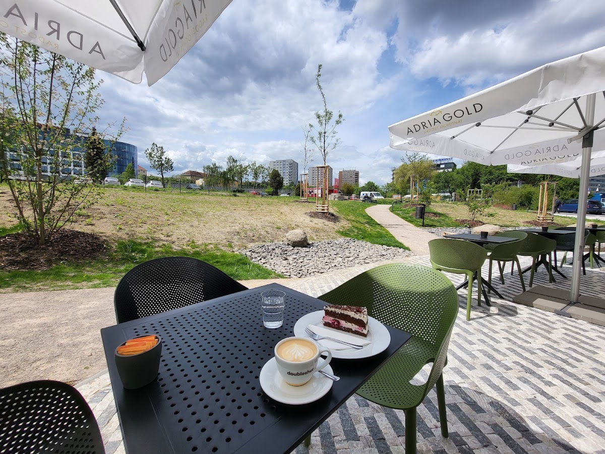 Café Parkofka interior