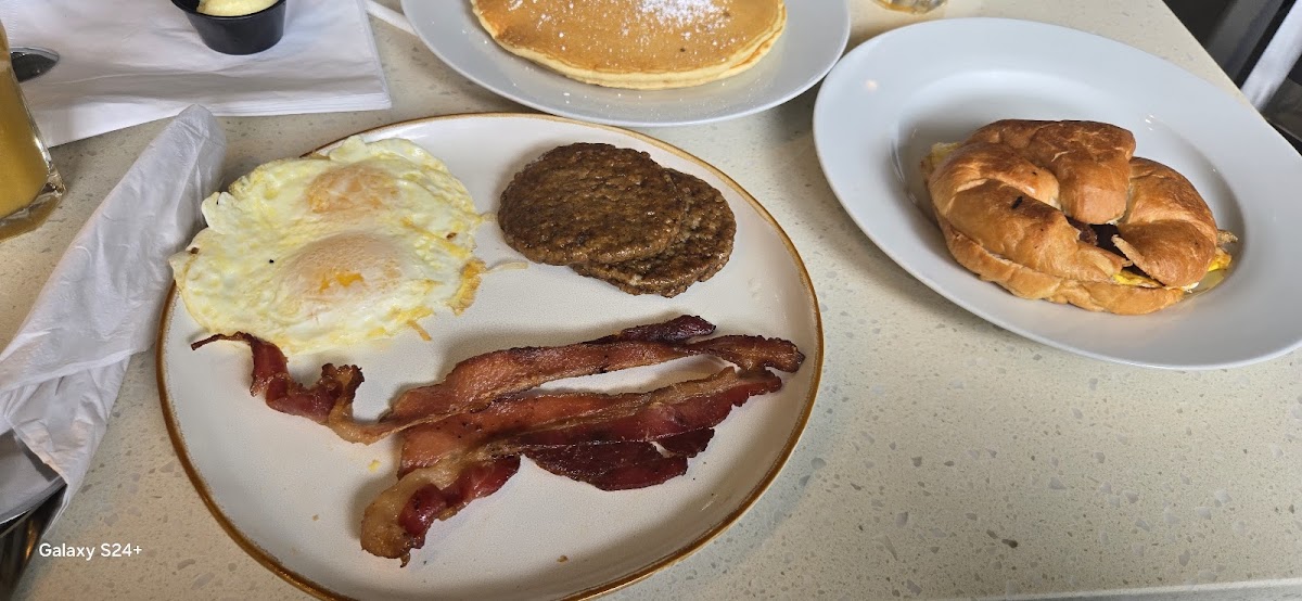 Photo of Eggsquisite Cafe Frisco