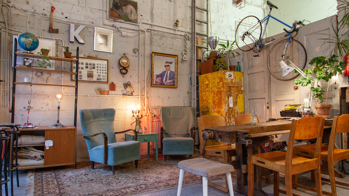 Helsingin Kahvipaahtimo interior
