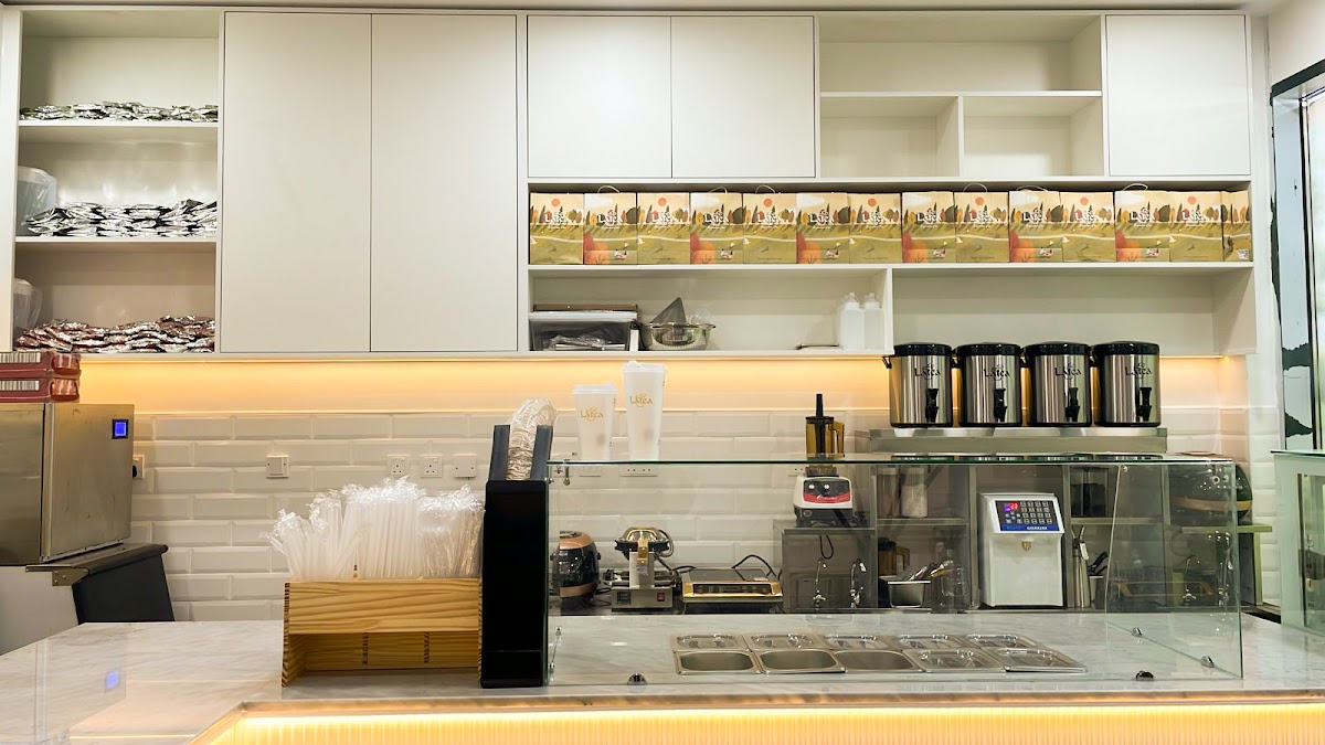 Latea - Azizi Riviera interior