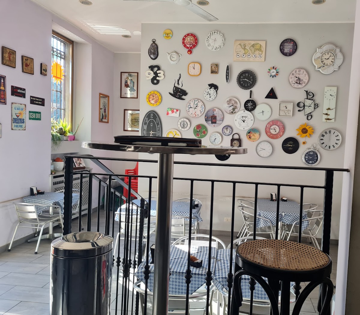 Nastia Caffè interior