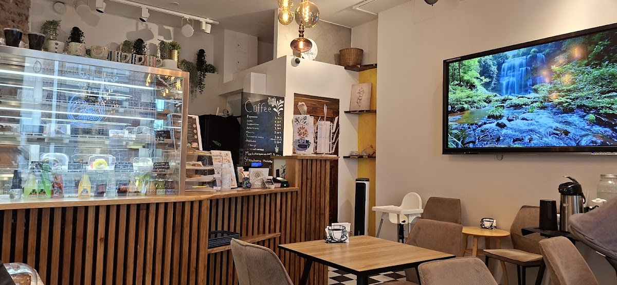 IHS Coffee interior
