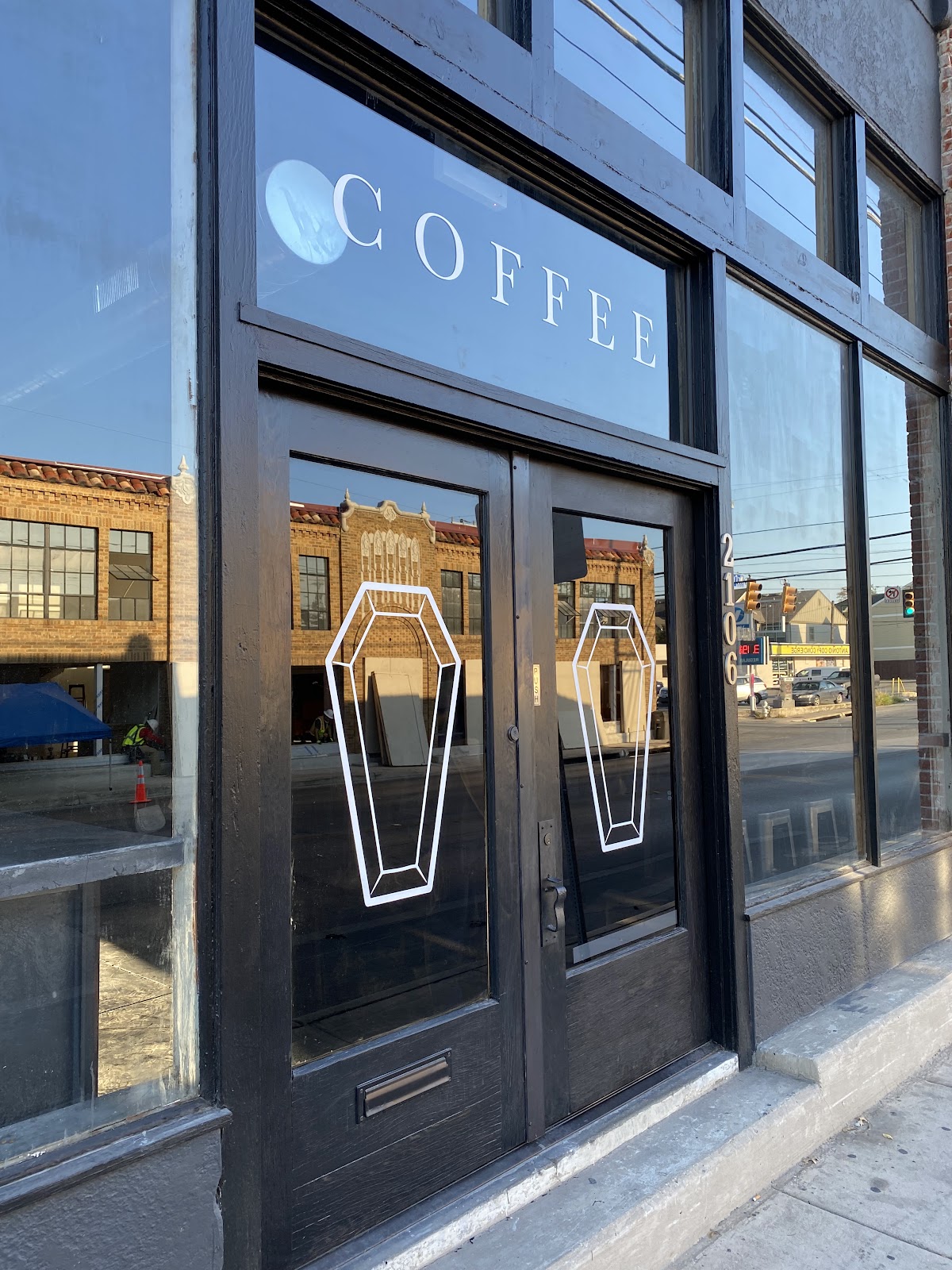 Gravves Coffee interior