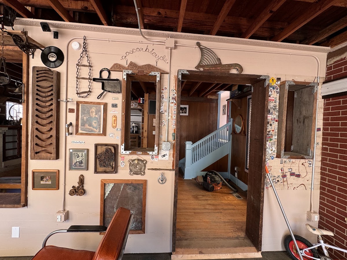 PonyCoffee interior