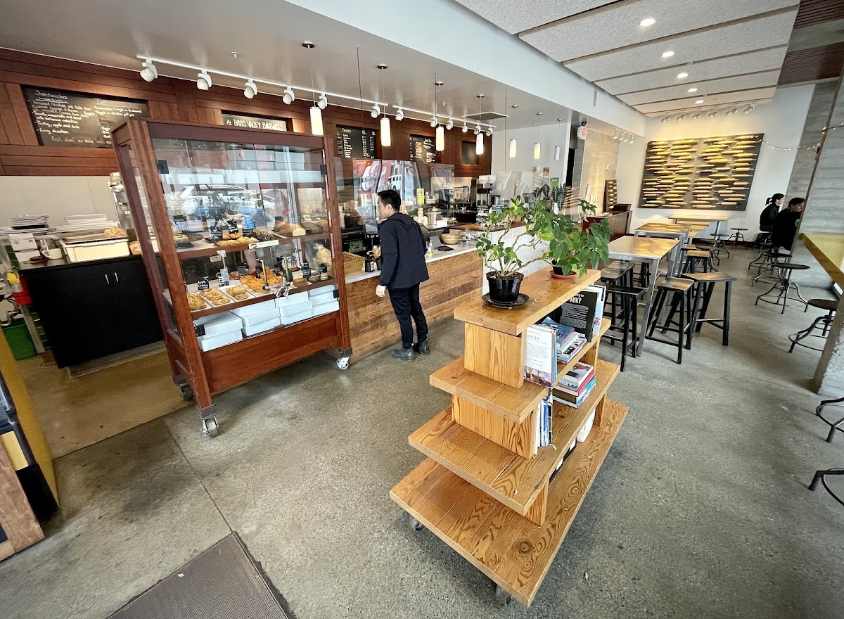 Hayes Valley Bakeworks interior
