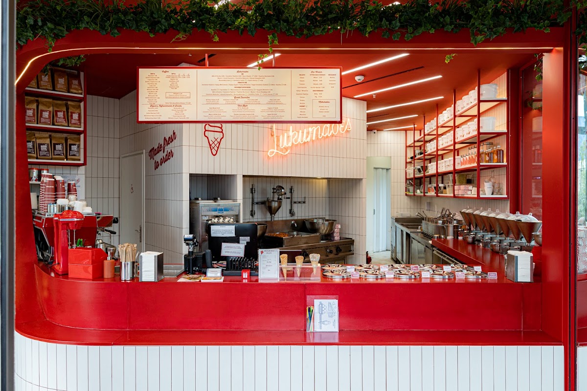 Loukumades interior