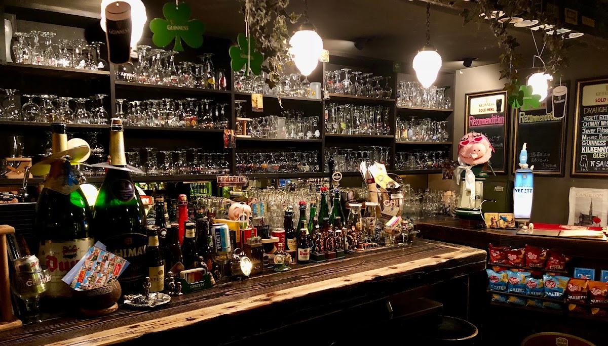 Shinjuku Frigo interior