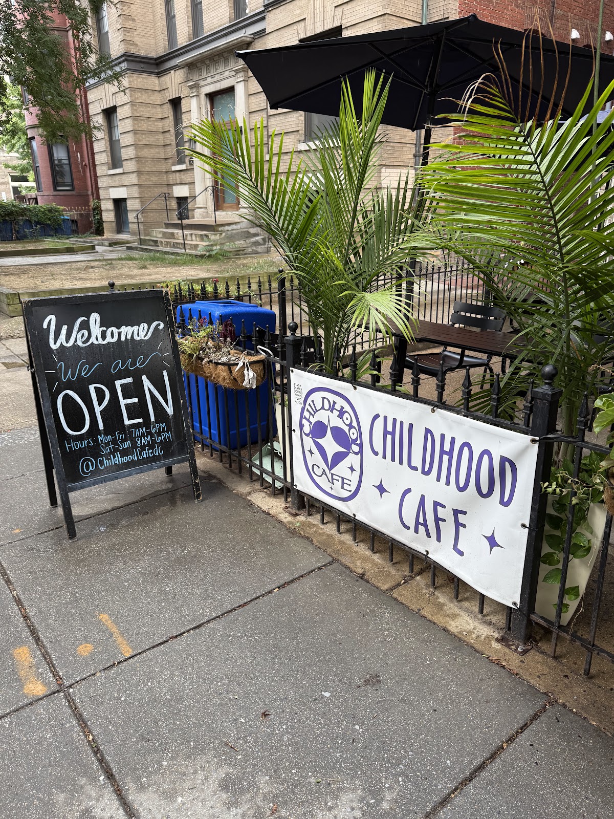 Childhood Cafe interior