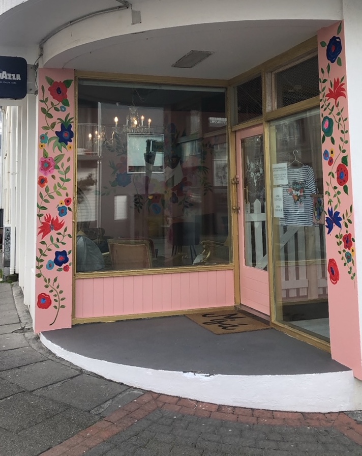 Kattakaffihúsið interior