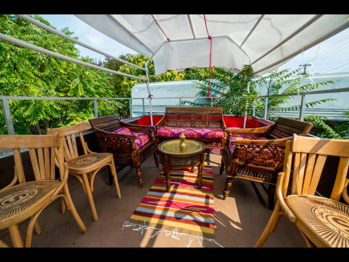 Tov Coffee II interior