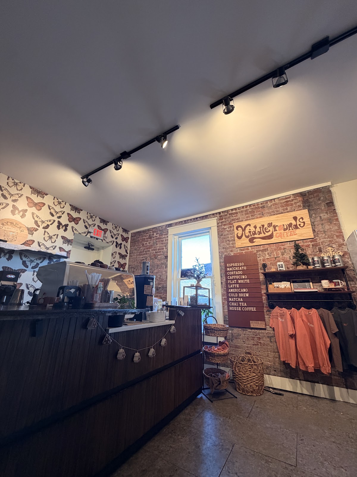 Middle Grounds Coffee interior