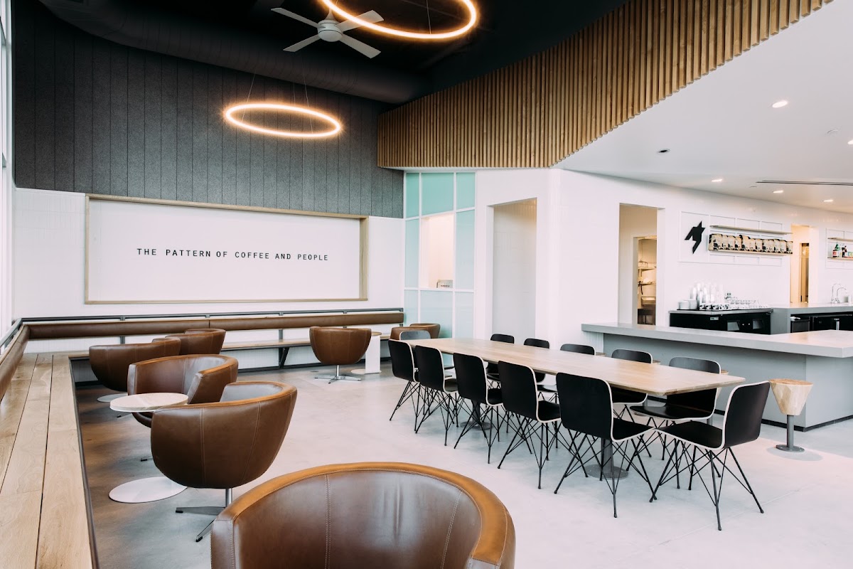 Houndstooth Coffee interior