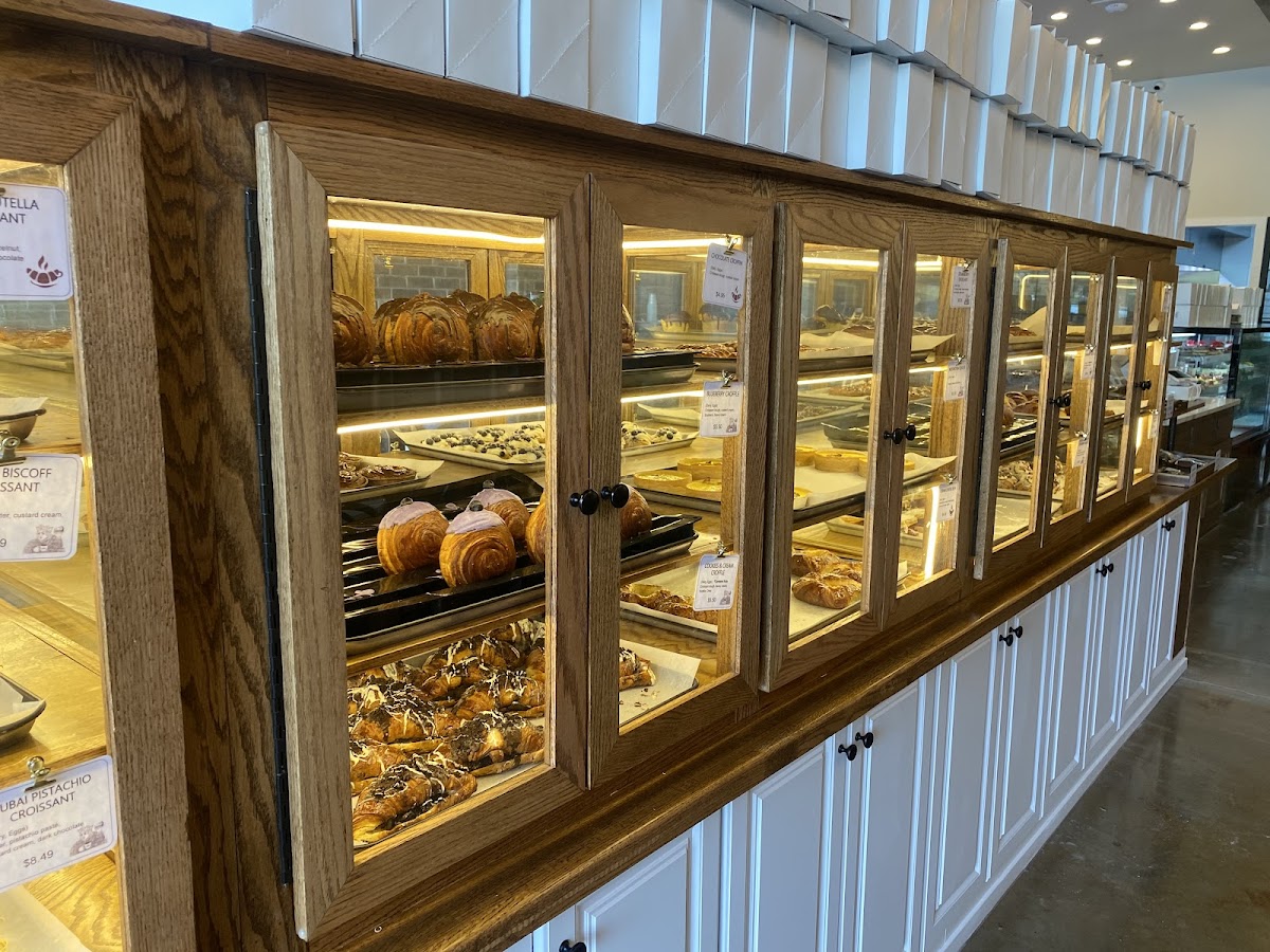 Chateau de Rockville Cafe interior