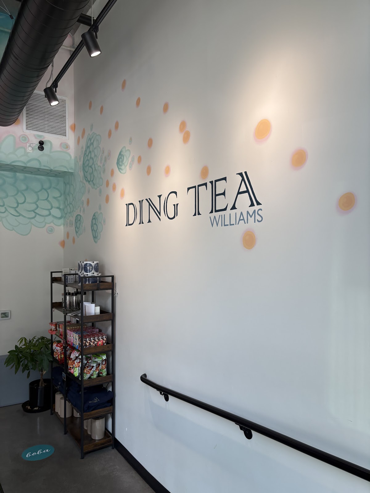 Photo of Ding Tea Williams
