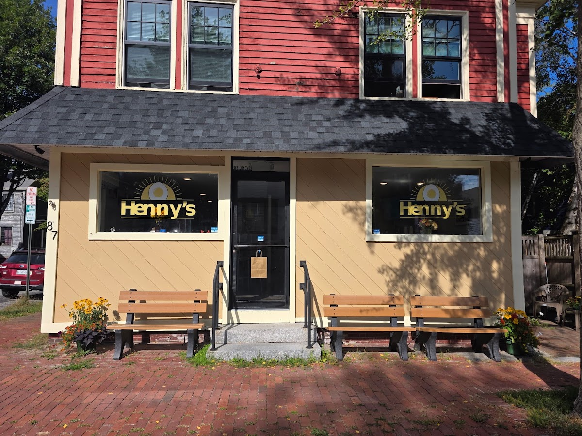 Henny's interior