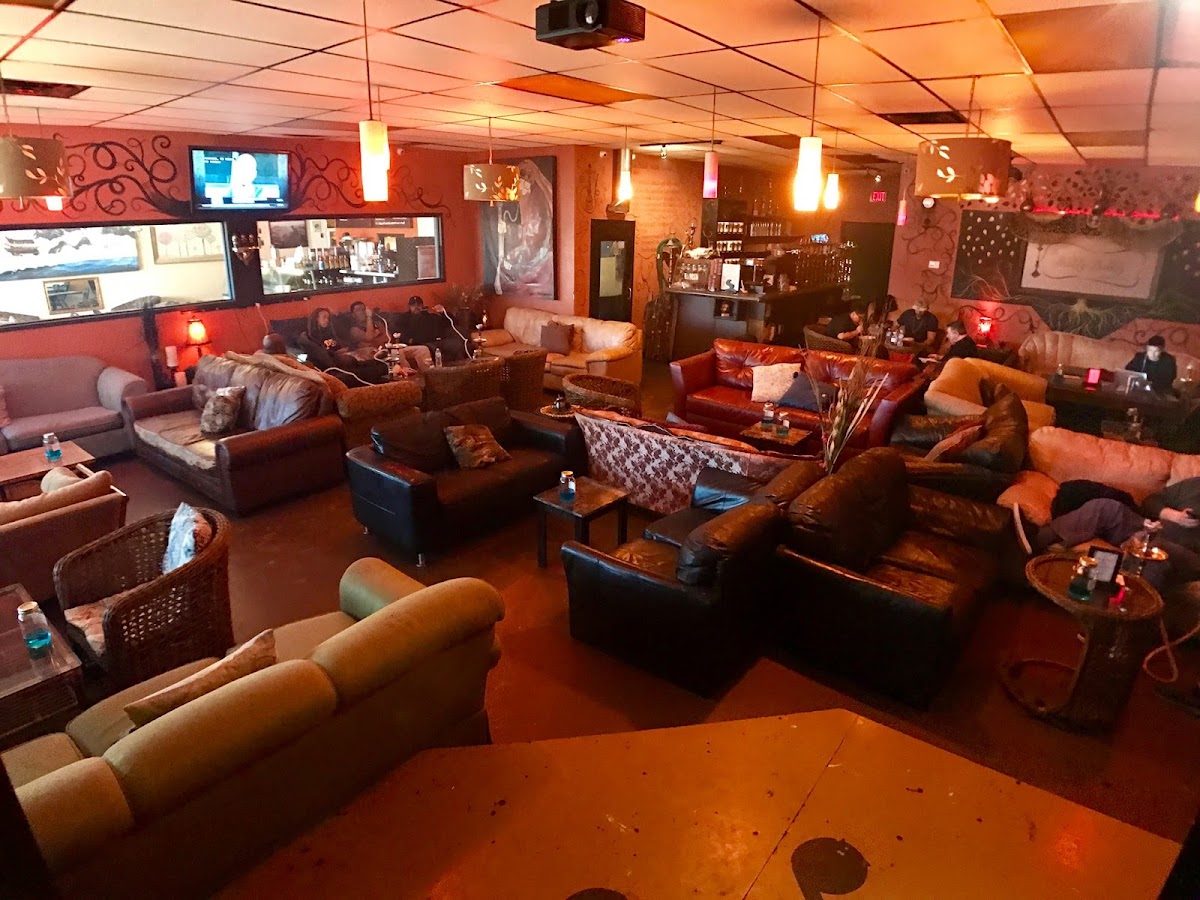 Hubbly Bubbly Hookah and Cafe interior