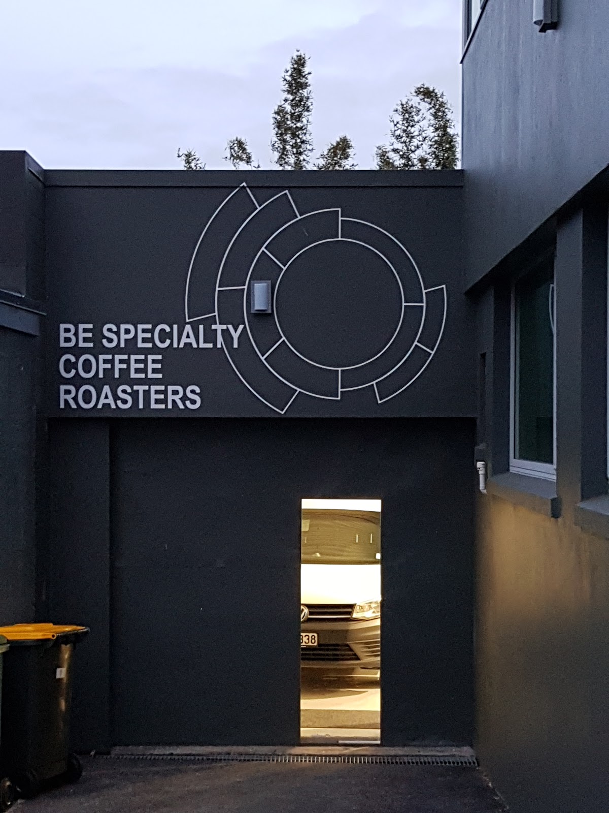 Be Specialty Coffee Roasters interior