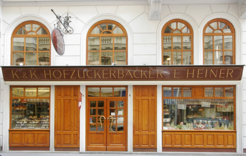 K.u.K. Hofzuckerbäcker L. Heiner Wollzeile interior