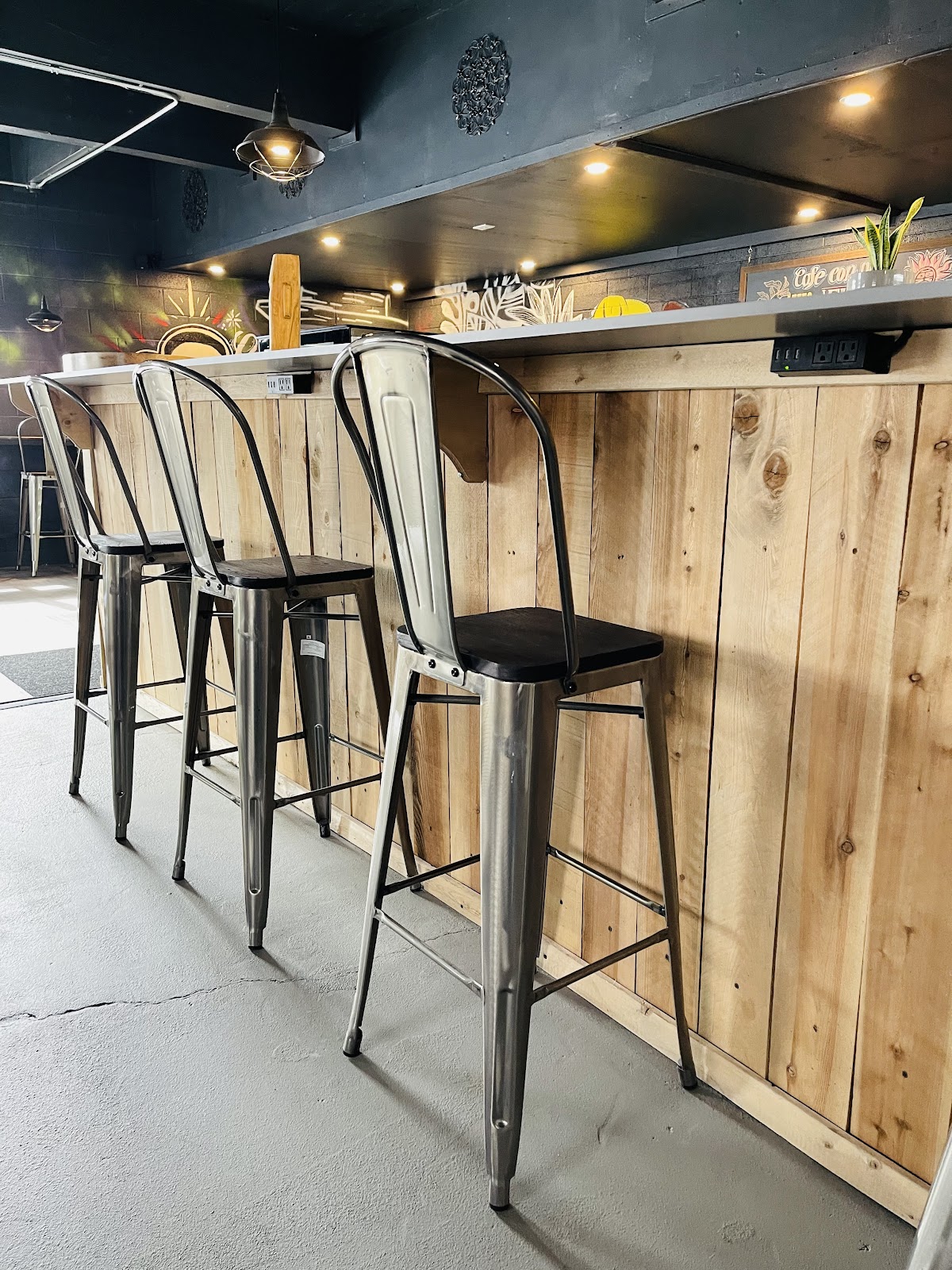 Cafe Con Papi interior