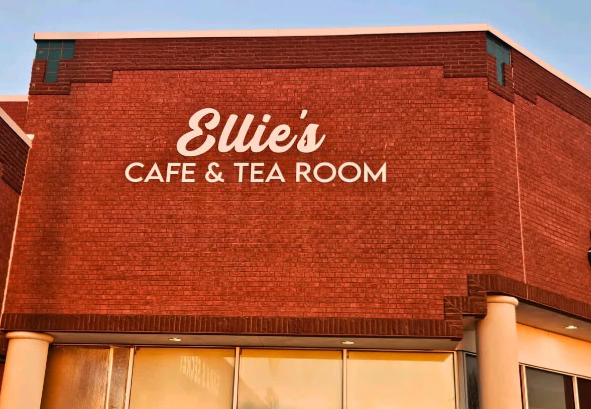 Ellie's Café & Tea Room interior