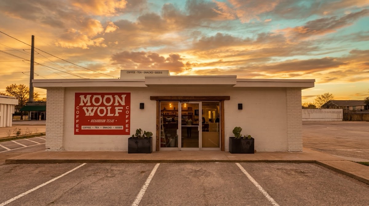 Moon Wolf Provisions interior