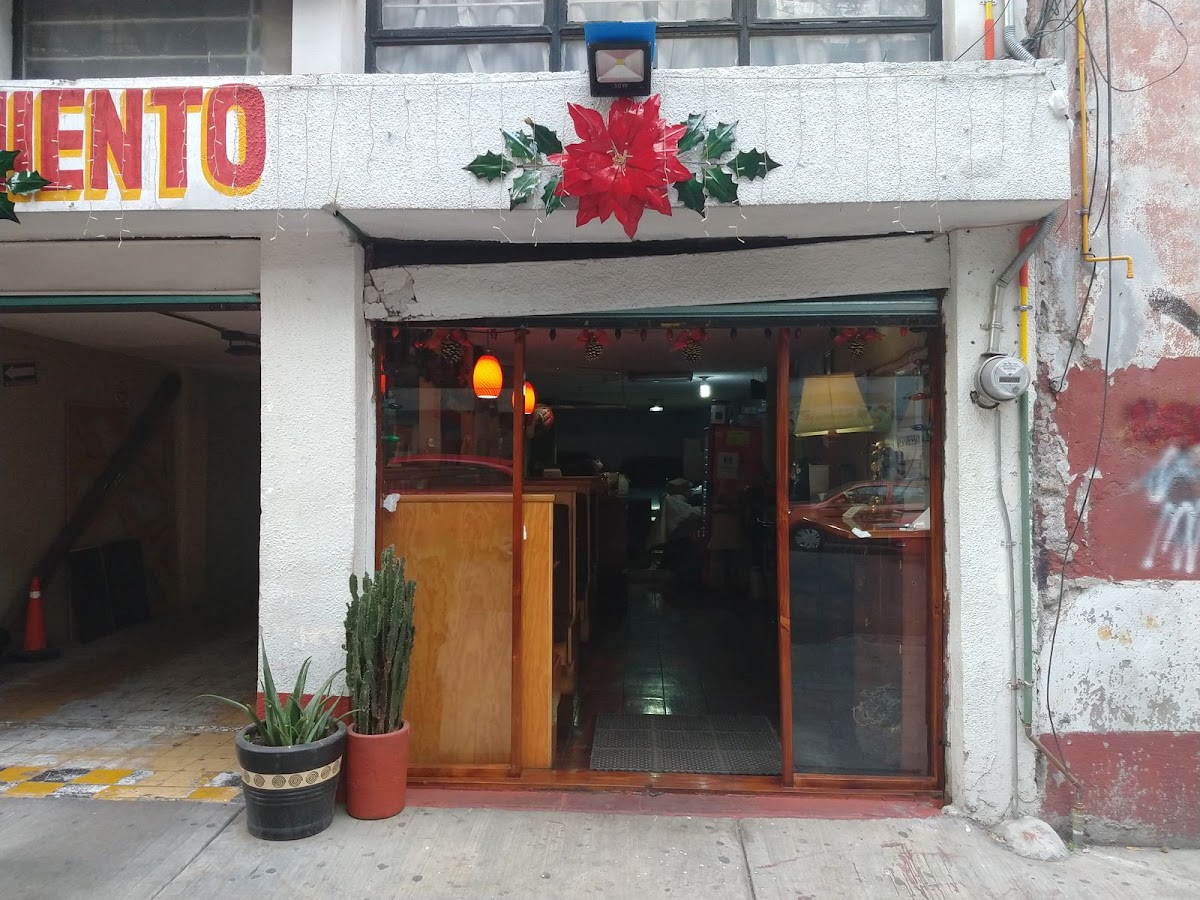 Estacionamiento y Cafe Escandon interior