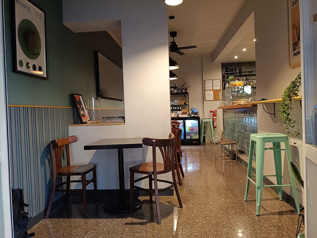 CALMA CHICHA cafeteria - bar interior