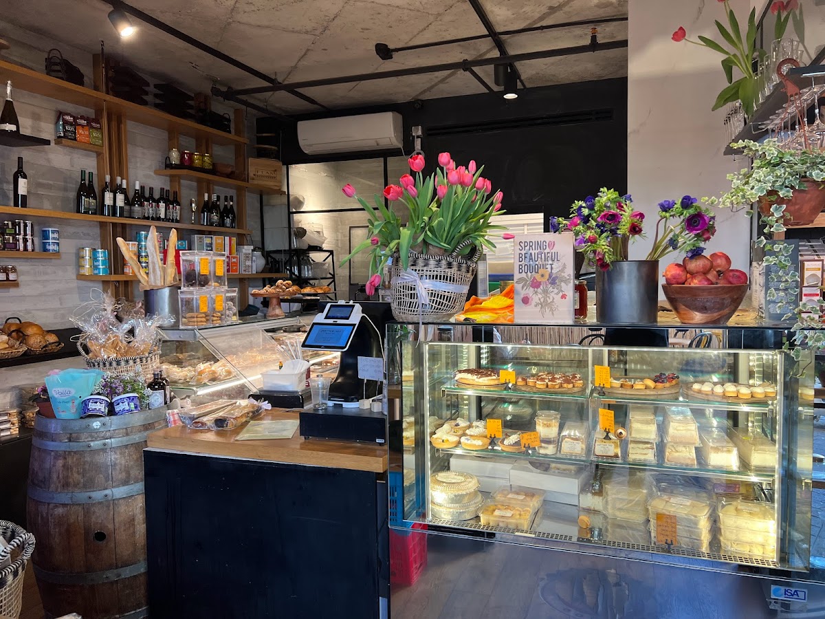 Streichman Cafe interior