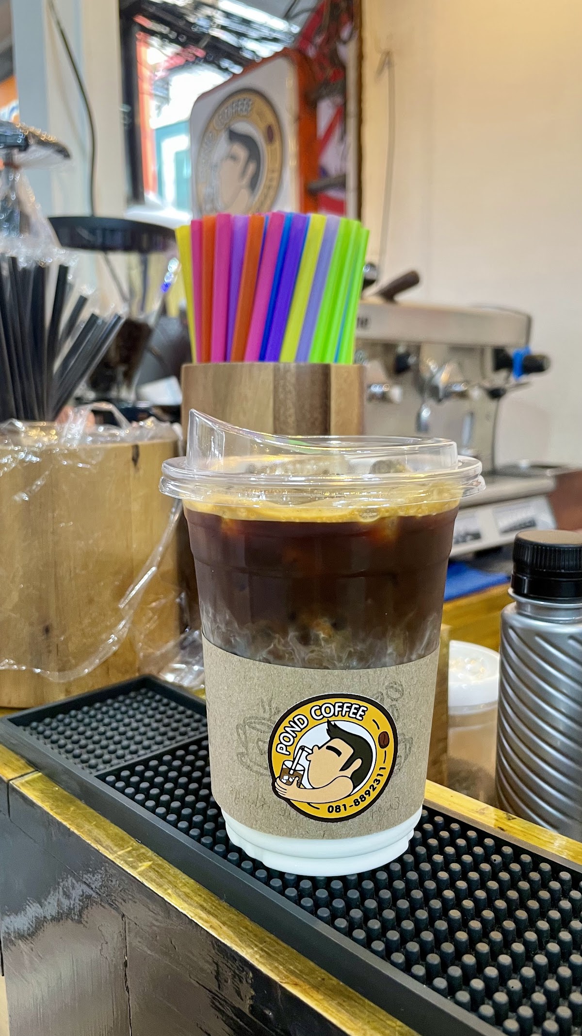 Pond Coffee interior