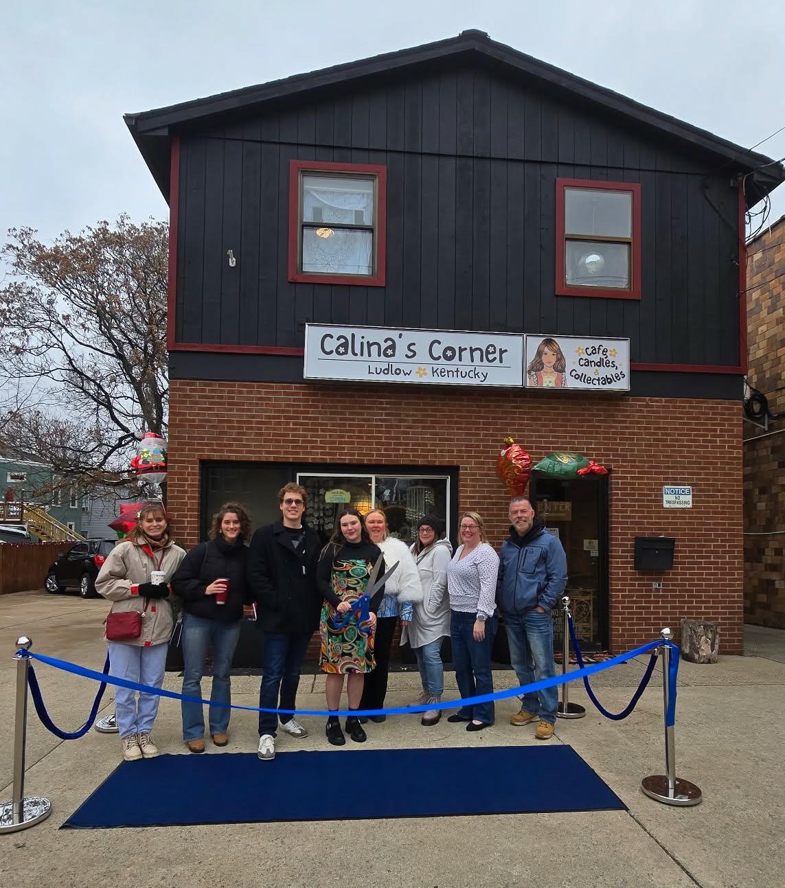 Calina's Cafe, Candles, & Collectables interior
