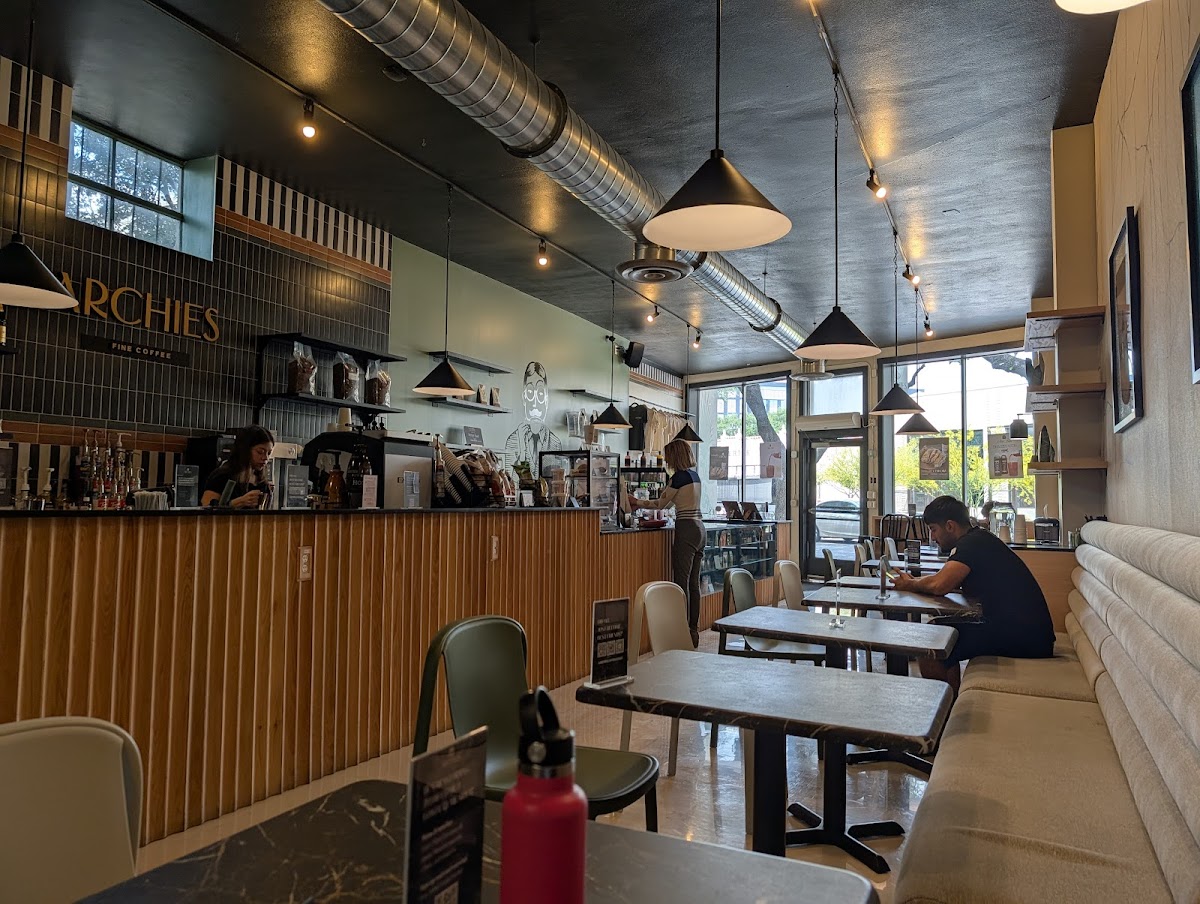 Archies Coffee Lounge interior