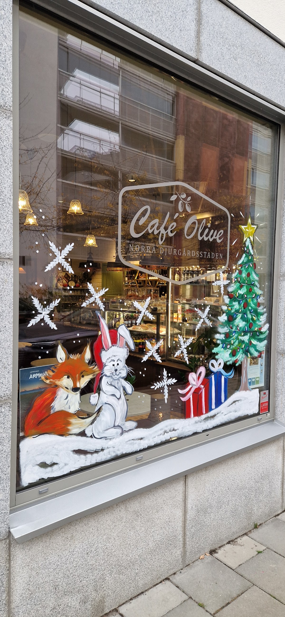Café Olive interior