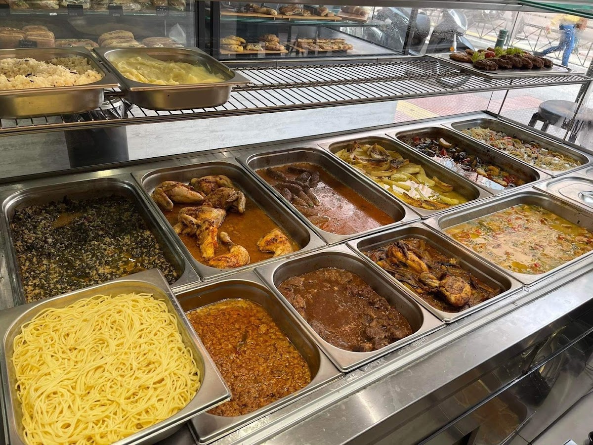 Dr. Taste Coffee and Food interior