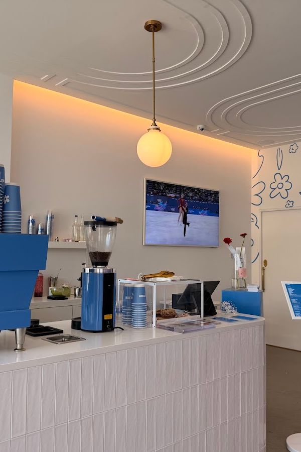 LE BLOOM interior