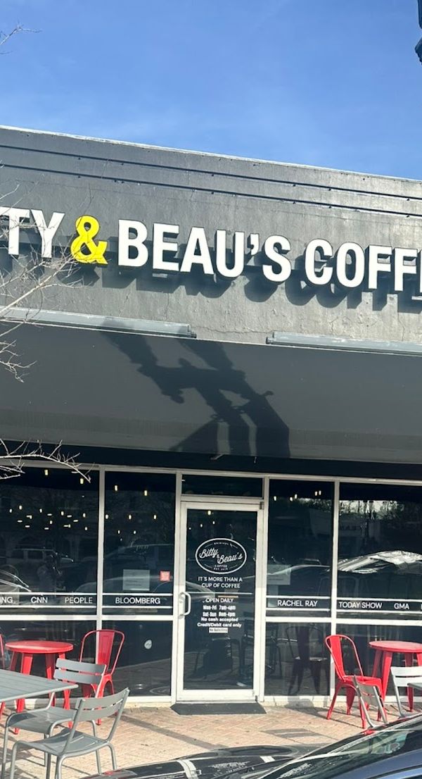Bitty and Beau's Coffee interior
