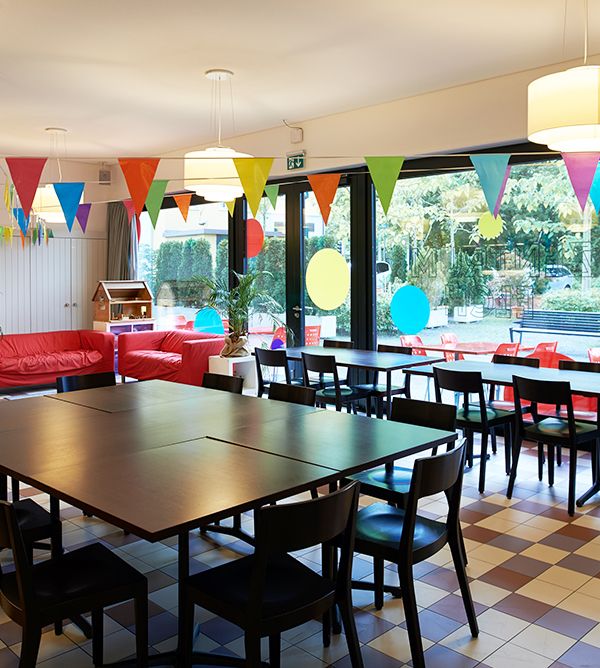 Kafi Plus Frieden interior