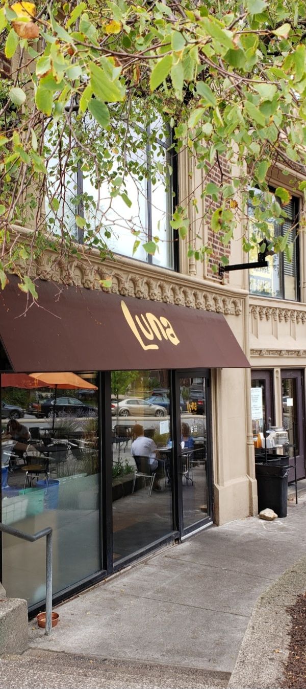 Luna Bakery & Cafe interior