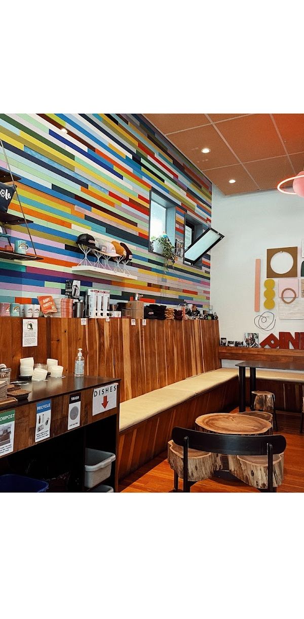 Pinhole Coffee interior