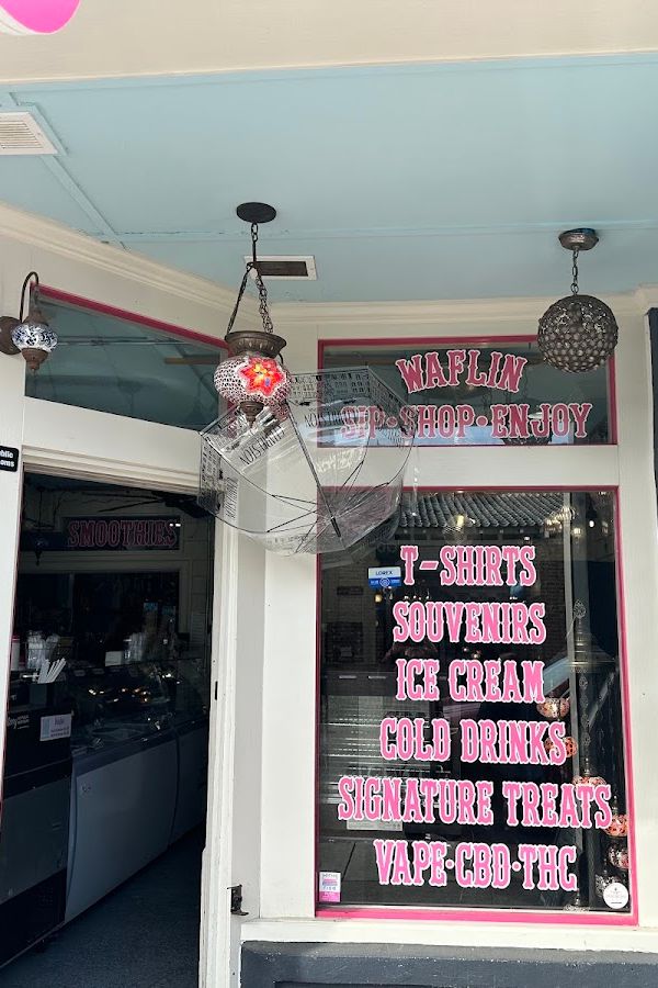 Waflin Coffee and Dessert interior