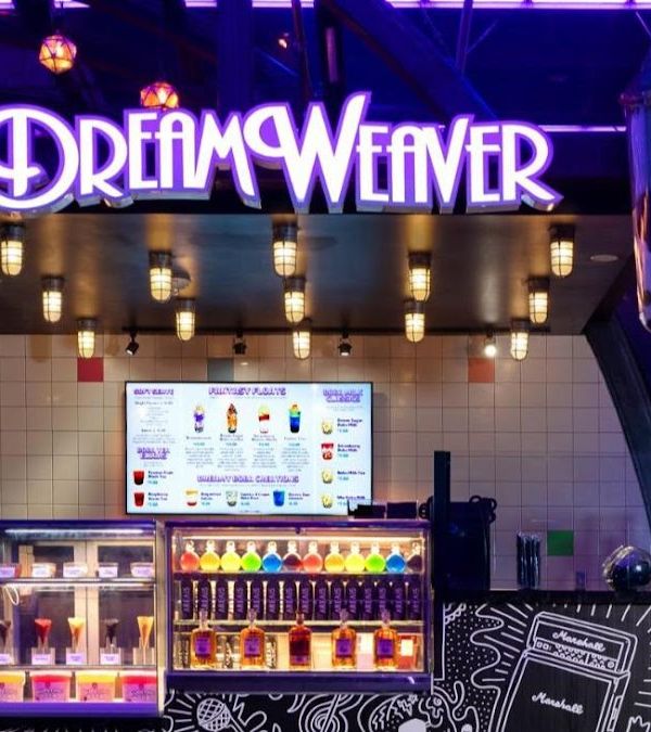 Dream Weaver Milk and Boba Bar interior