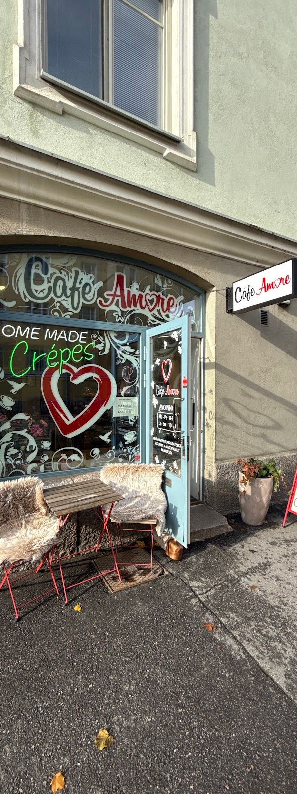 Cafe Amore interior