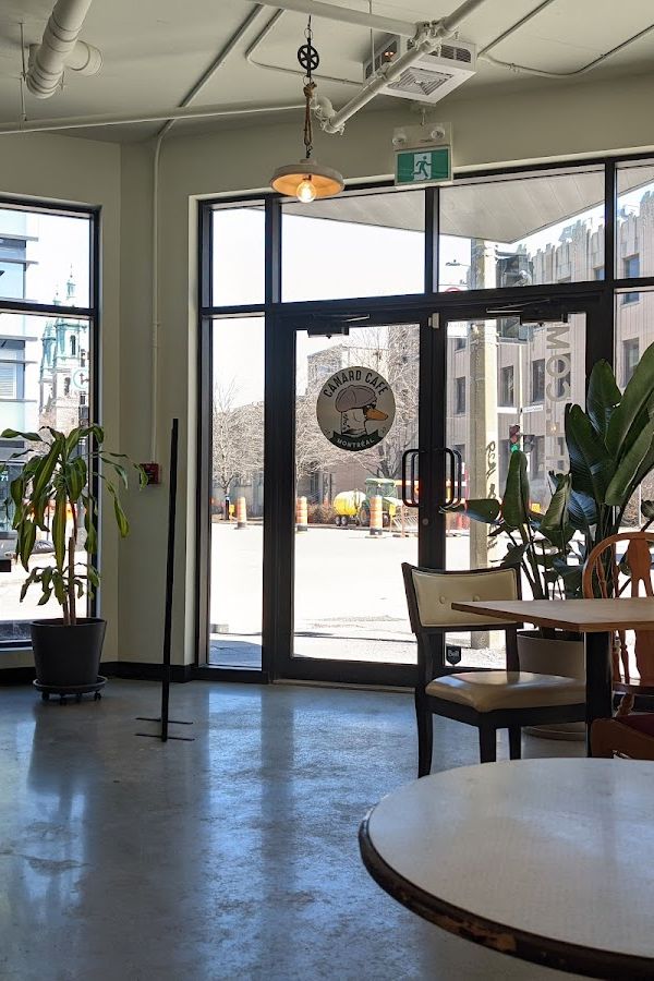 Canard Cafe interior