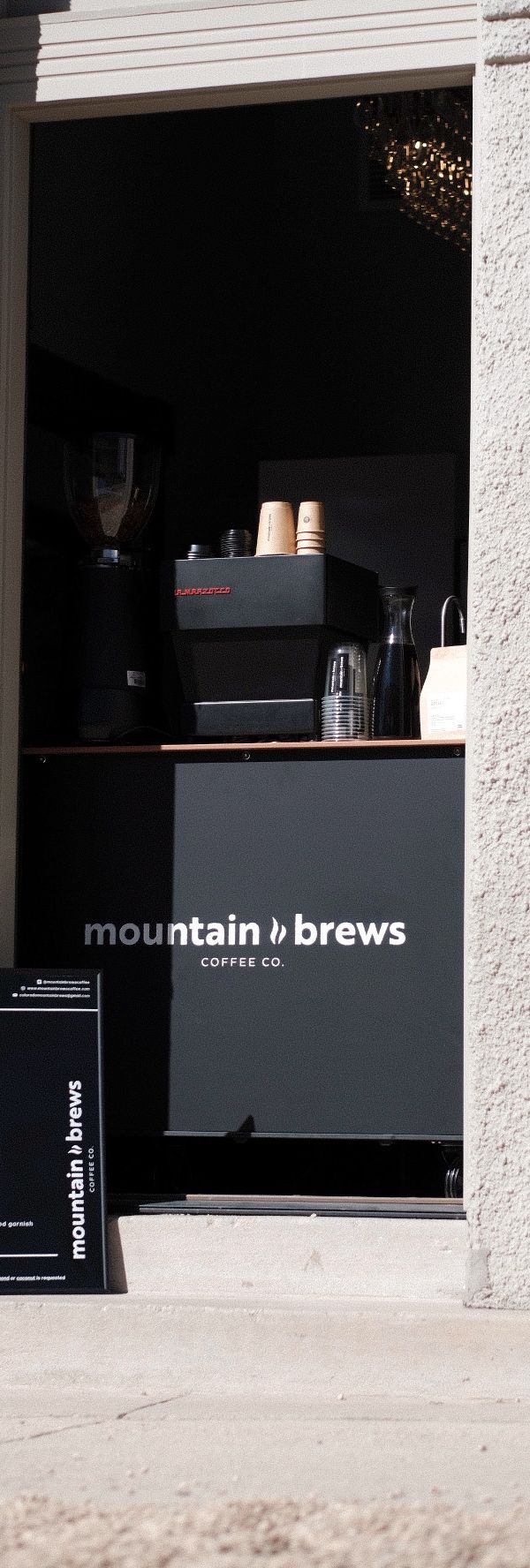 mountain brews coffee interior
