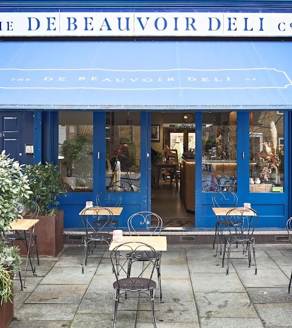 De Beauvoir Deli Cafe interior