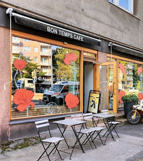 Bon Temps Cafe interior