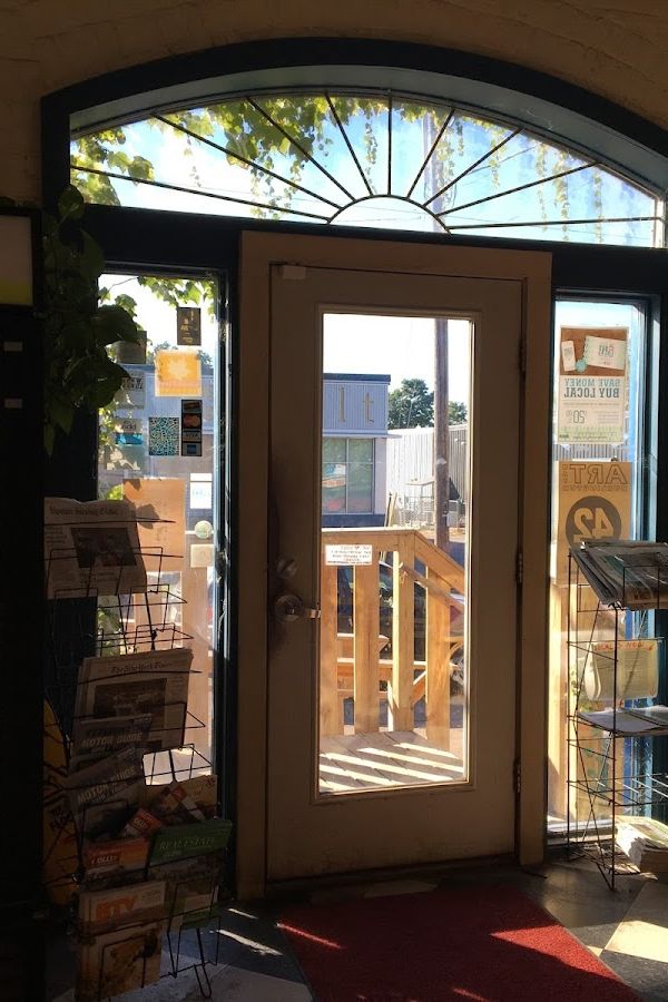Speeder and Earls Coffee interior