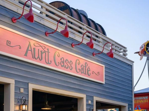 Aunt Cass Cafe interior